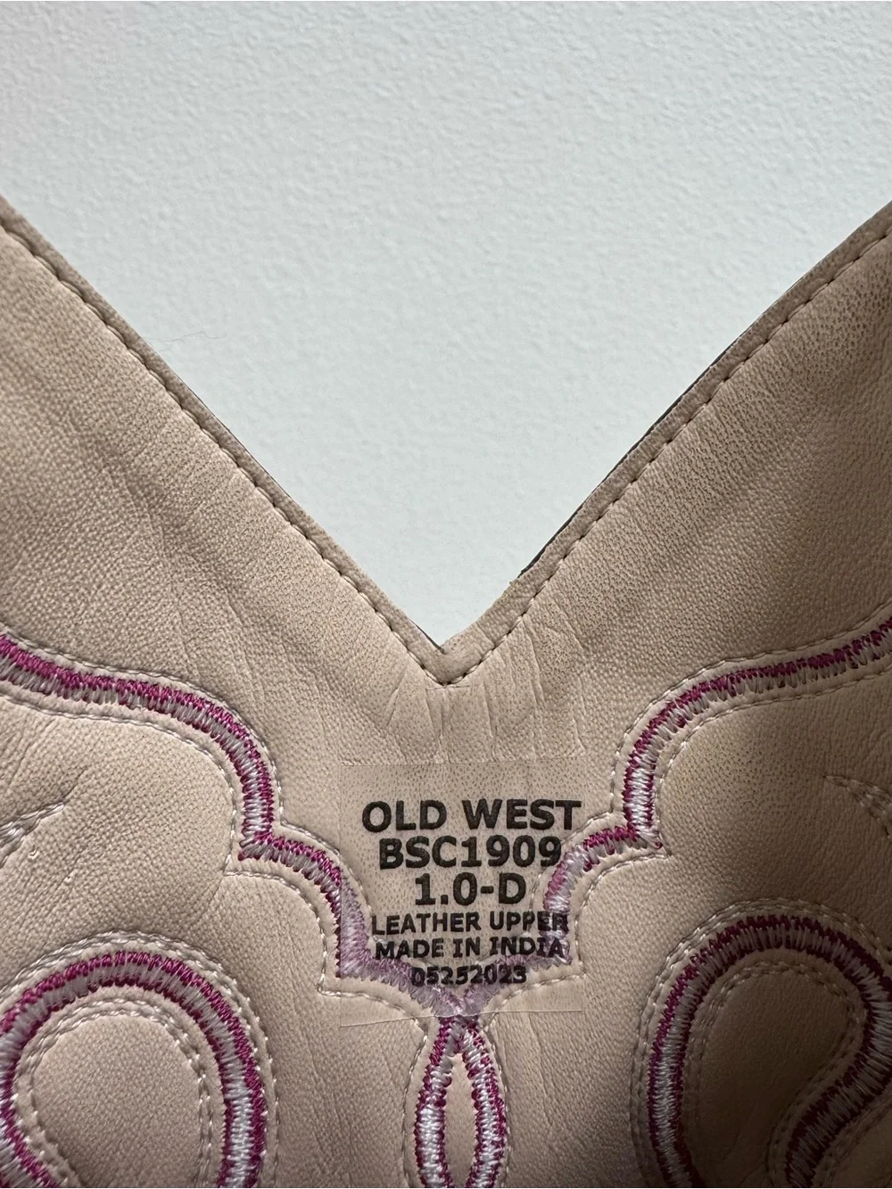 Girls Old West Beige & Pink Embroidered Western Boots Size 1 D